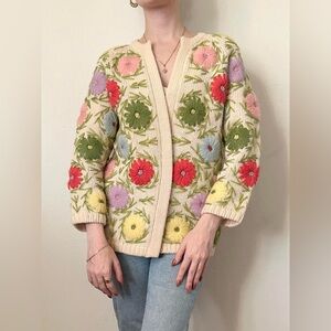 Vintage 1950s Hand Loomed Colorful Flower Cardigan Sweater